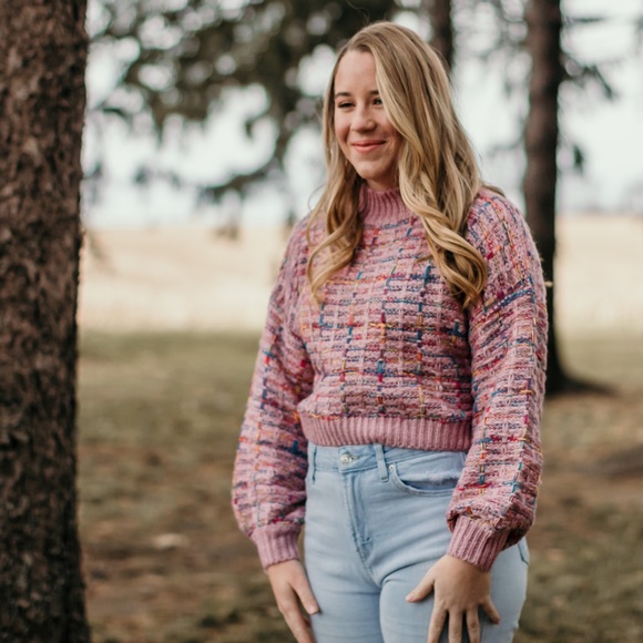 Light pink cropped sweater - Picture 3 of 3